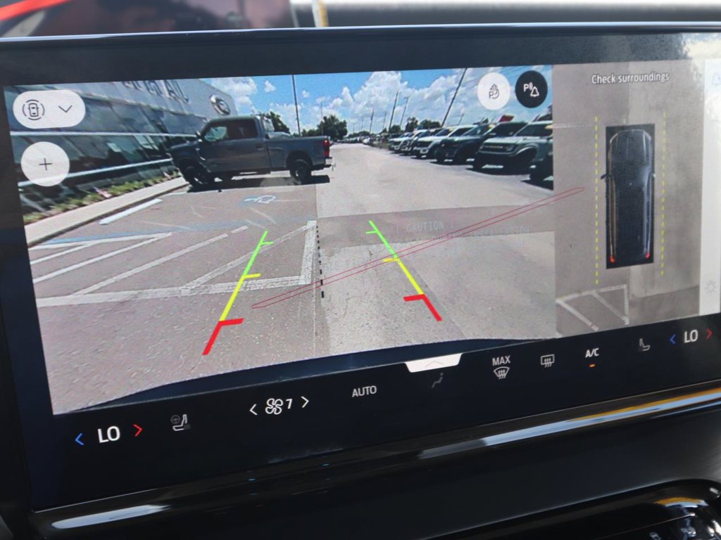 New 2027 Ford Expedition Platinum w/ Driver's Package RWD image 8