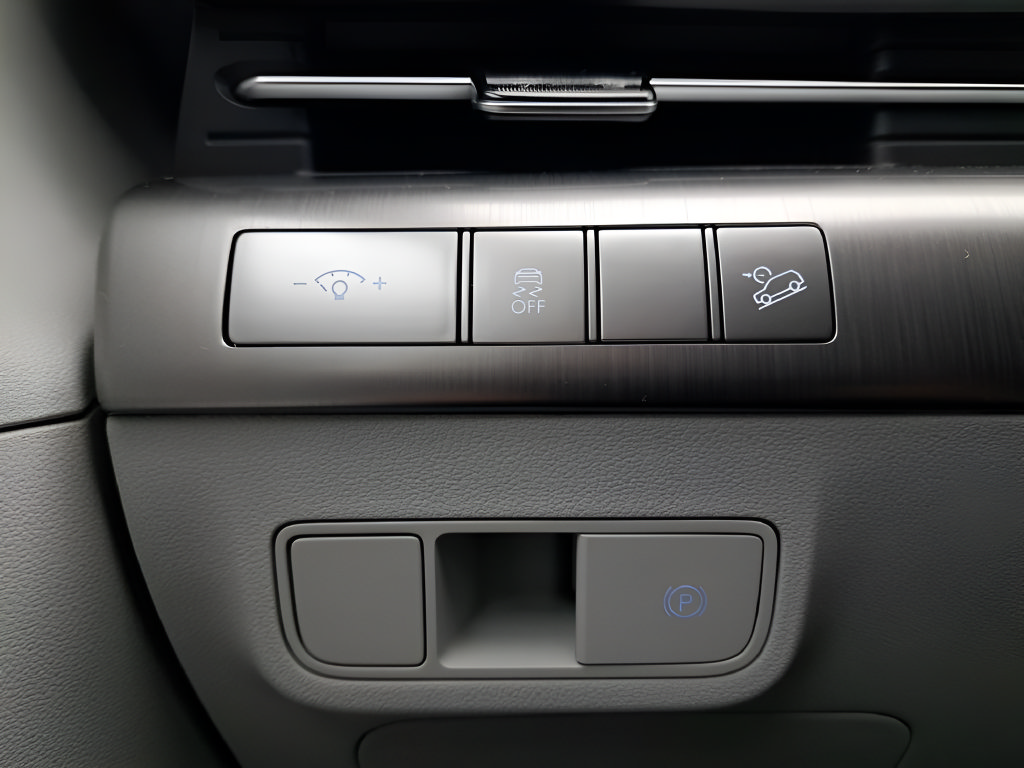 New 2026 Hyundai Kona SEL Sport AWD/4WD image 24