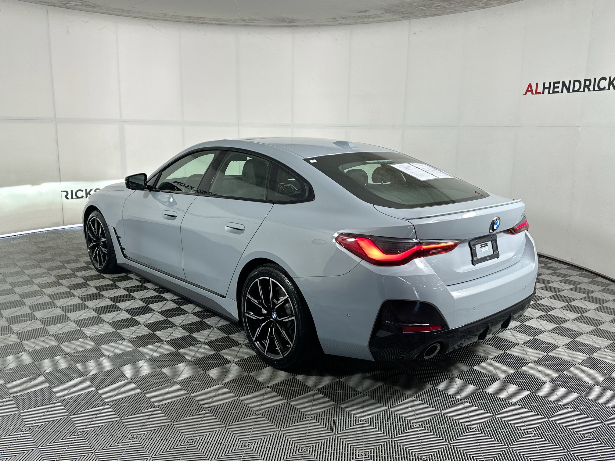 Used 2025 BMW 430i w/ M Sport Package image 5