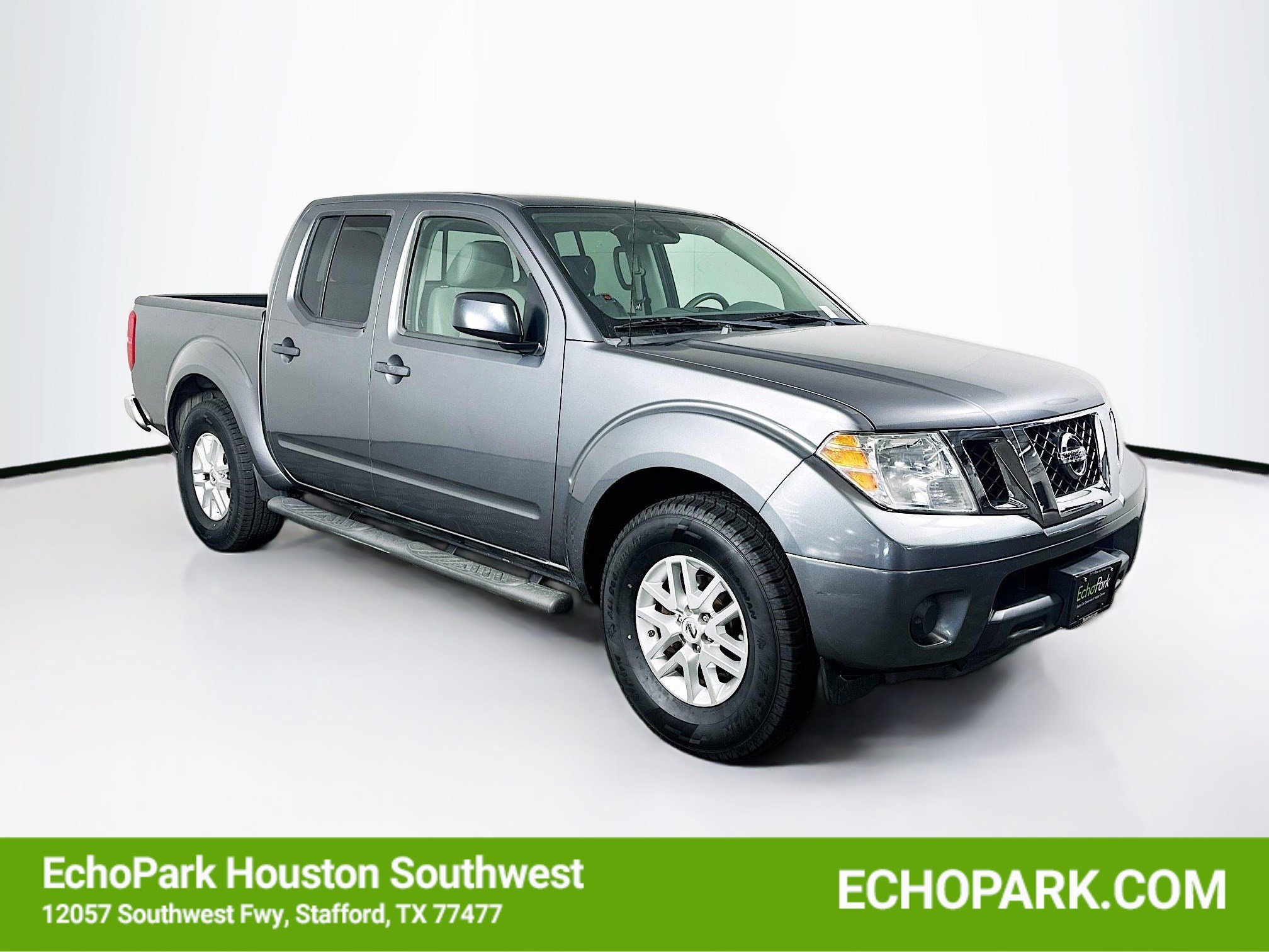 Used 2019 Nissan Frontier SV image 1