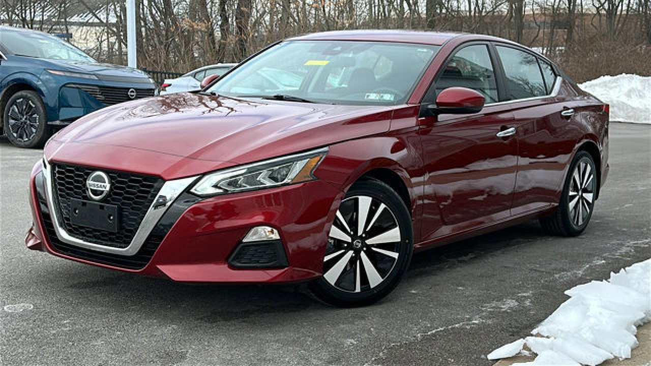 Certified 2022 Nissan Altima 2.5 SV