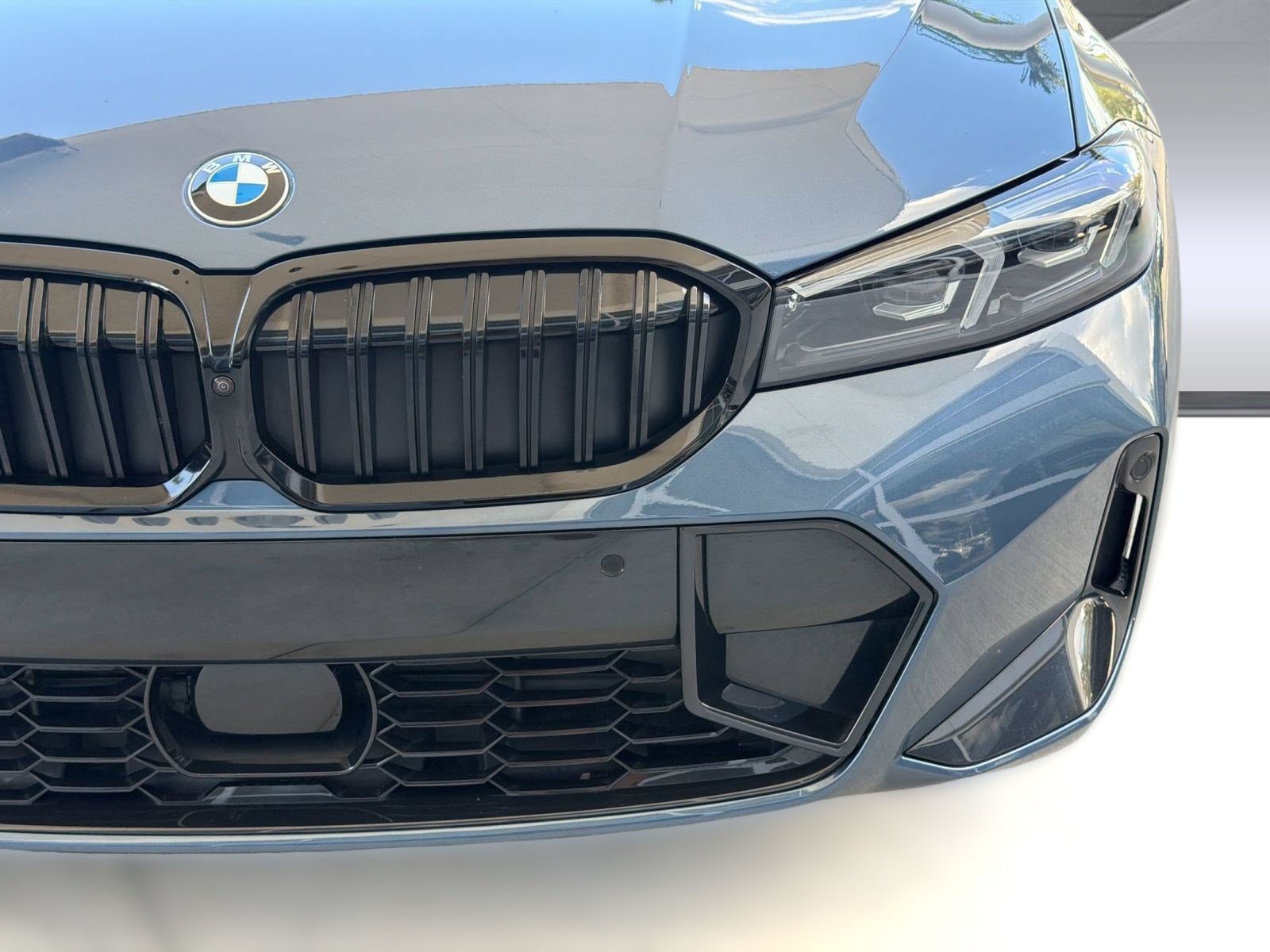 Used 2026 BMW 330i Sedan w/ M Sport Package RWD image 11