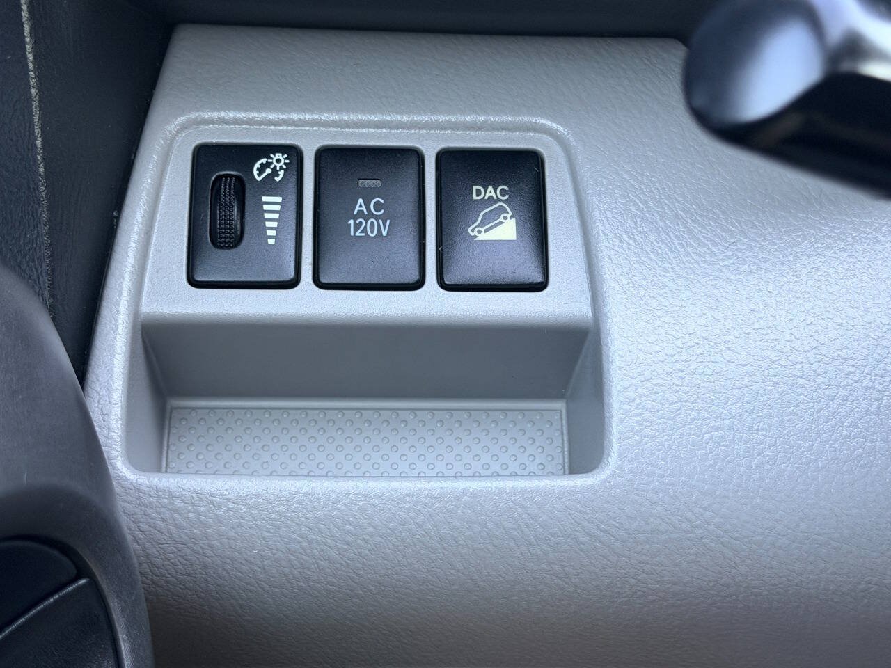 Used 2010 Toyota RAV4 Limited w/ Limited Extra Value Pkg AWD/4WD image 39