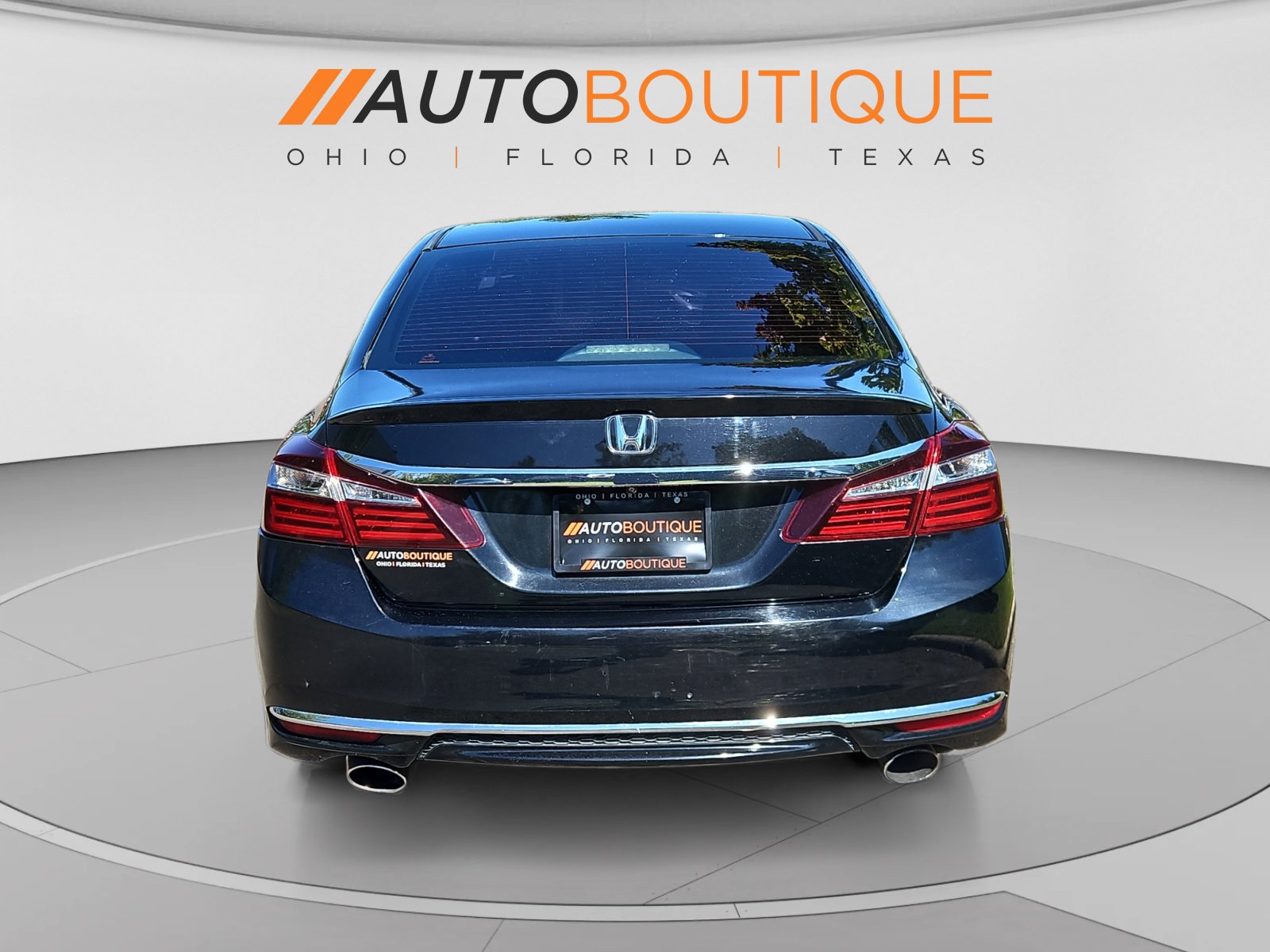 Used 2017 Honda Accord Sport image 4