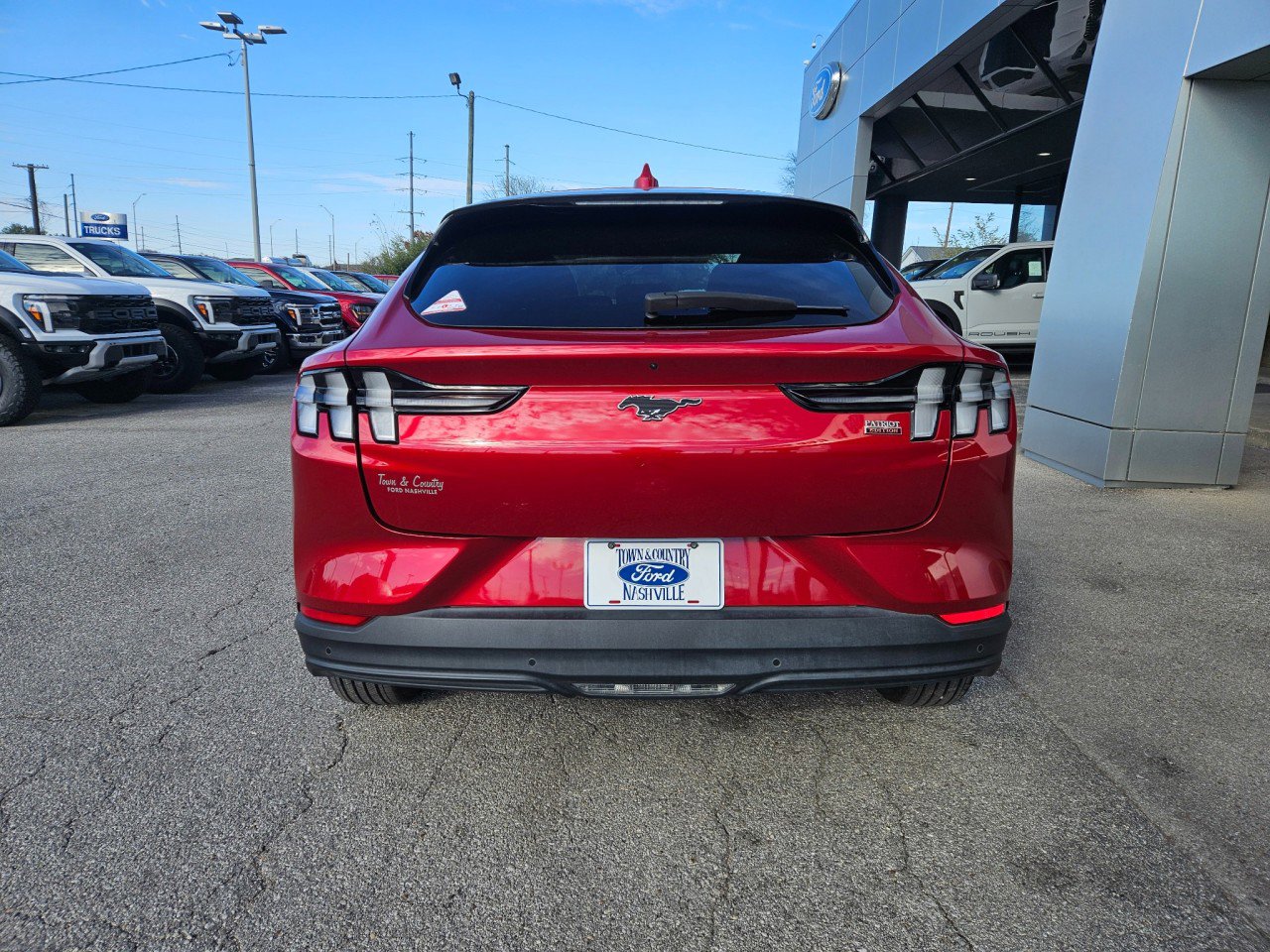 Used 2021 Ford Mustang Mach-E Select image 5