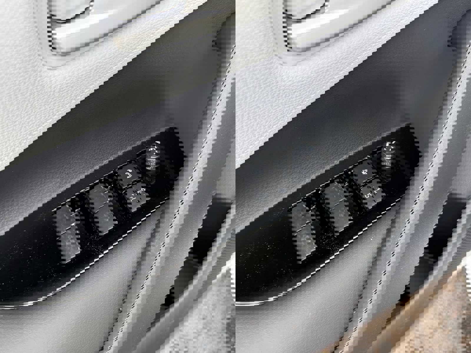 New 2026 Toyota Corolla SE image 7