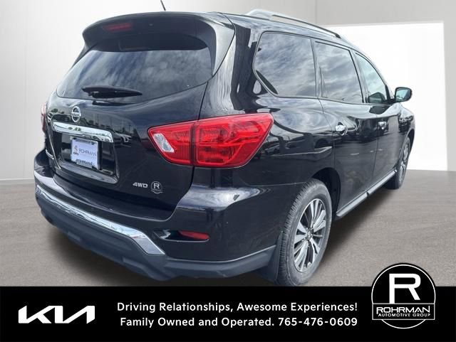 Used 2017 Nissan Pathfinder S AWD/4WD image 4