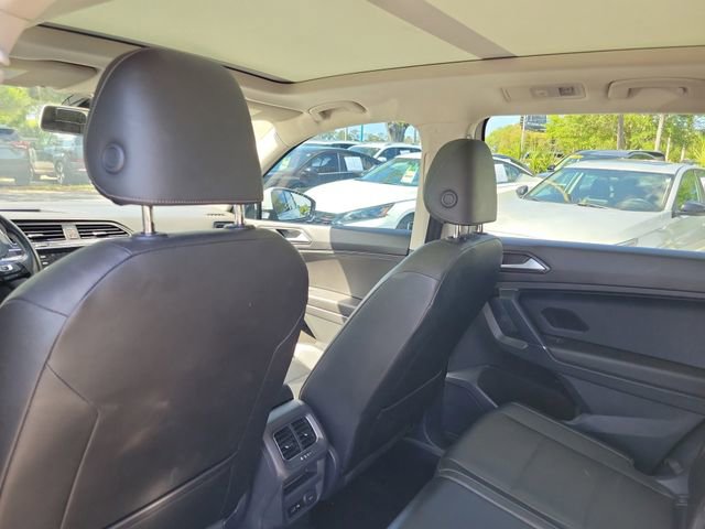 Used 2018 Volkswagen Tiguan SEL FWD image 26
