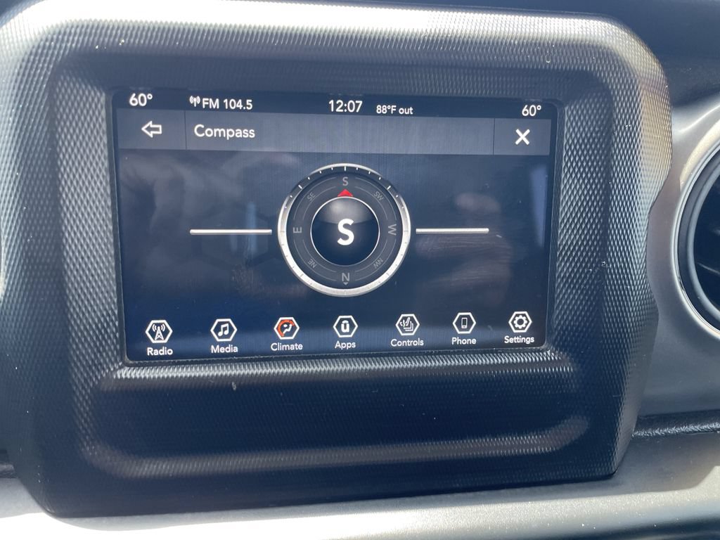 Used 2023 Jeep Gladiator Sport AWD/4WD image 19