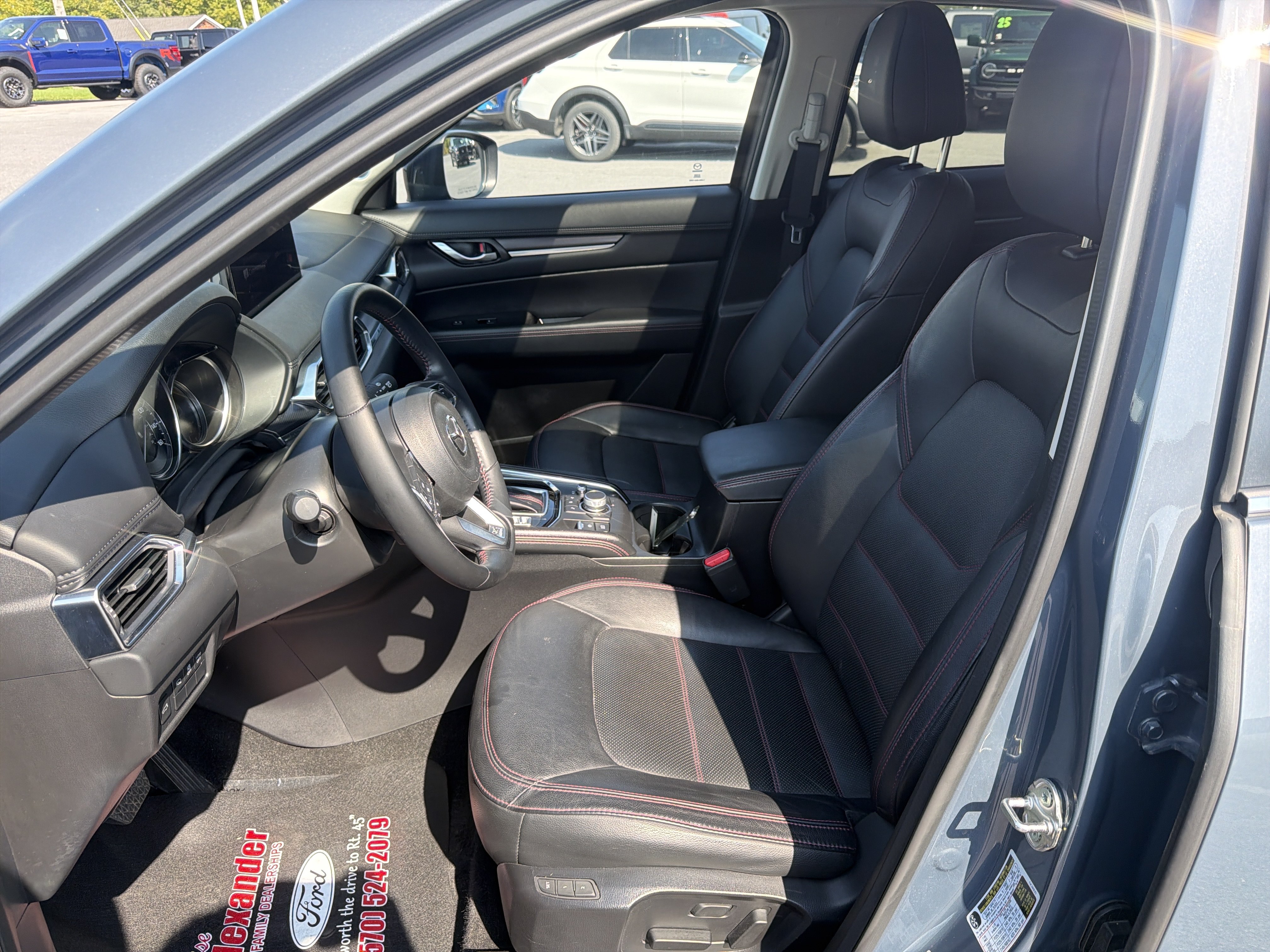 Used 2025 MAZDA CX-5 Carbon Edition AWD/4WD image 12