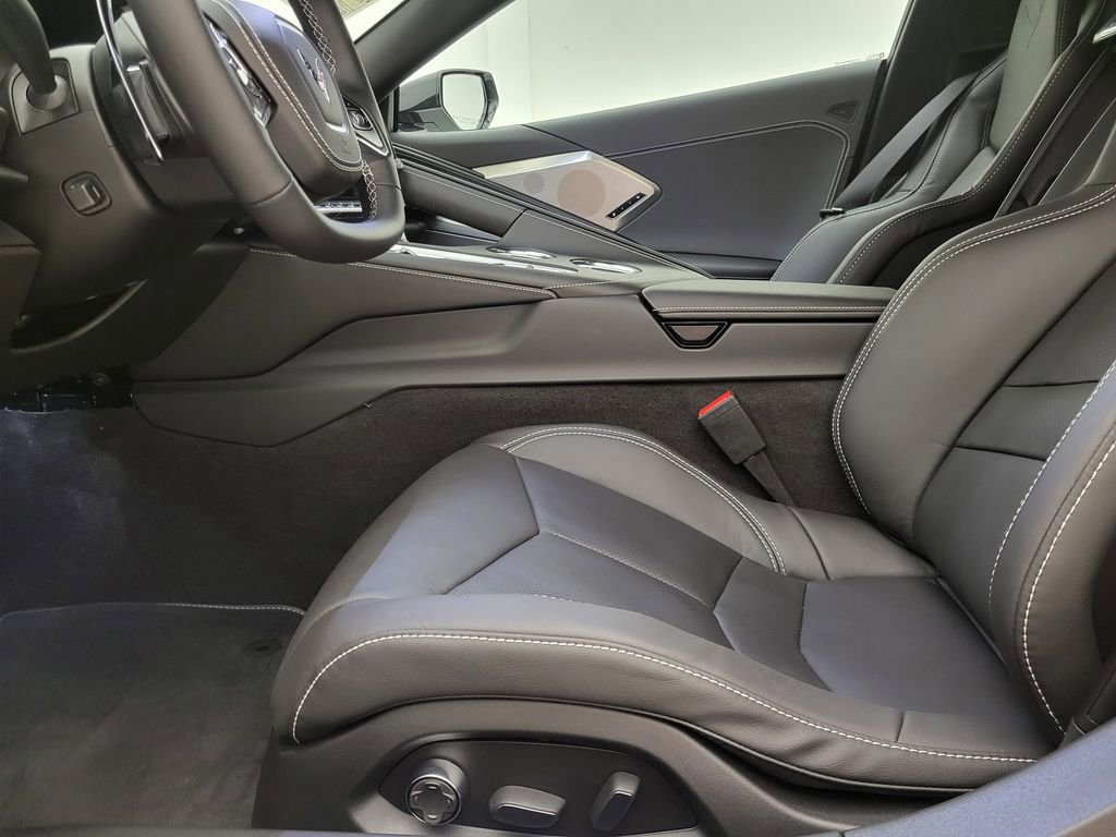 New 2026 Chevrolet Corvette Stingray Preferred Cpe w/ Z51 Performance Package image 2