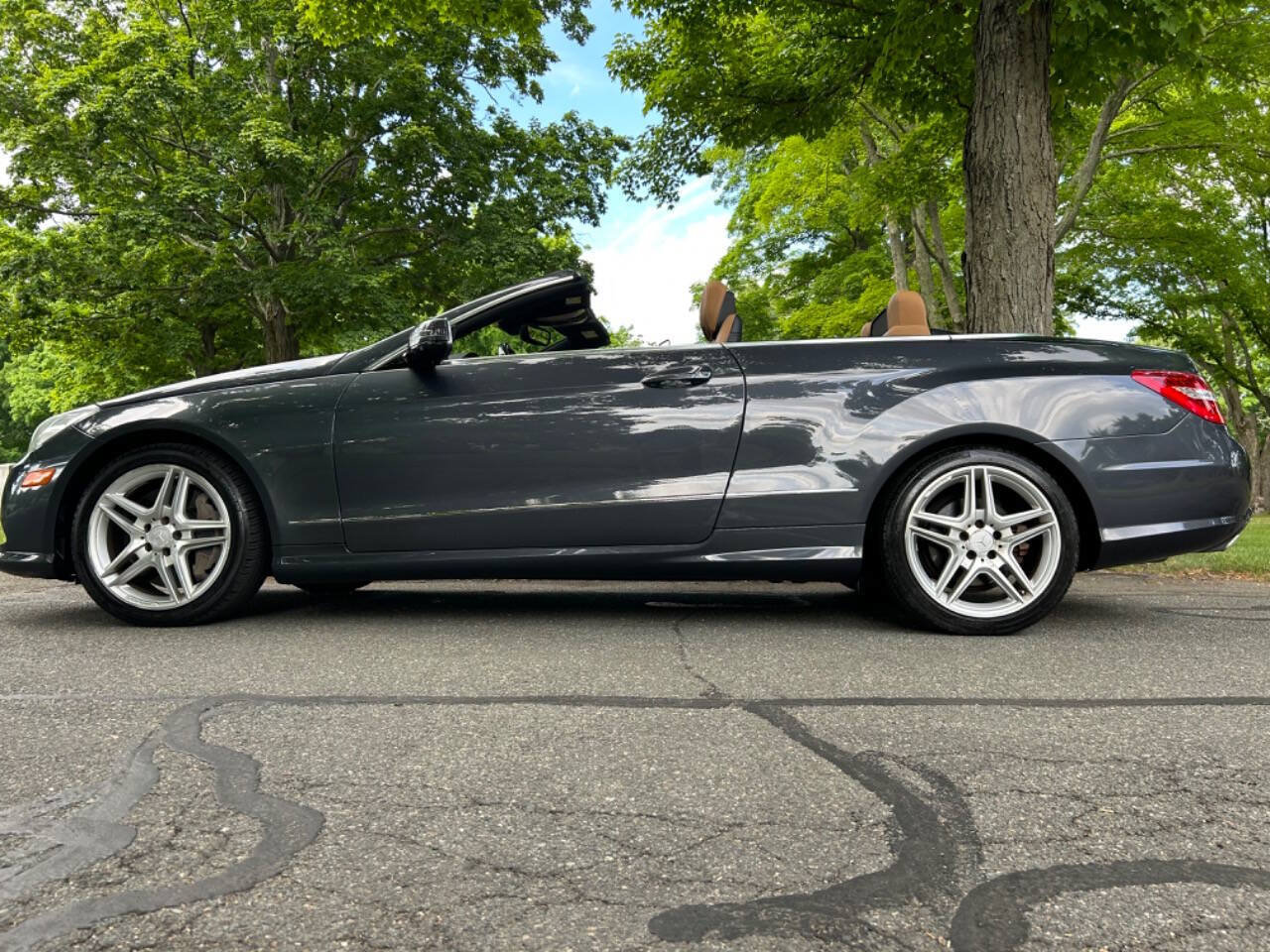 Used 2013 Mercedes-Benz E 550 Cabriolet image 28