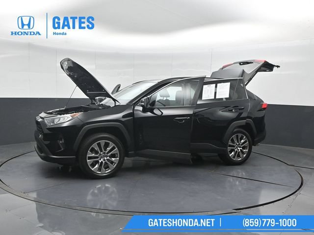 Used 2019 Toyota RAV4 XLE Premium w/ Cold Weather Package AWD/4WD image 54