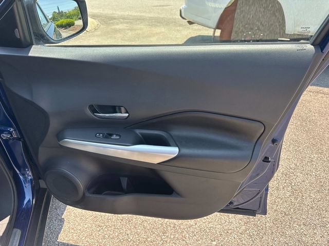 Used 2019 Nissan Kicks SR w/ SR Premium Package FWD image 21