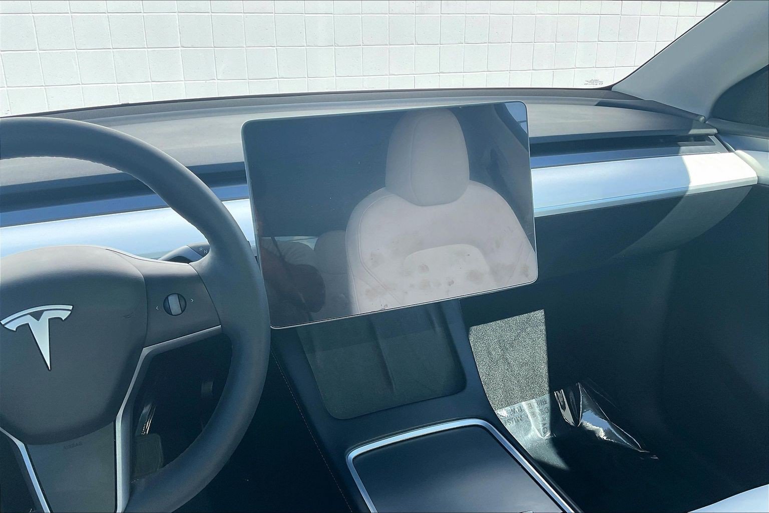 Used 2024 Tesla Model Y Long Range AWD/4WD image 7