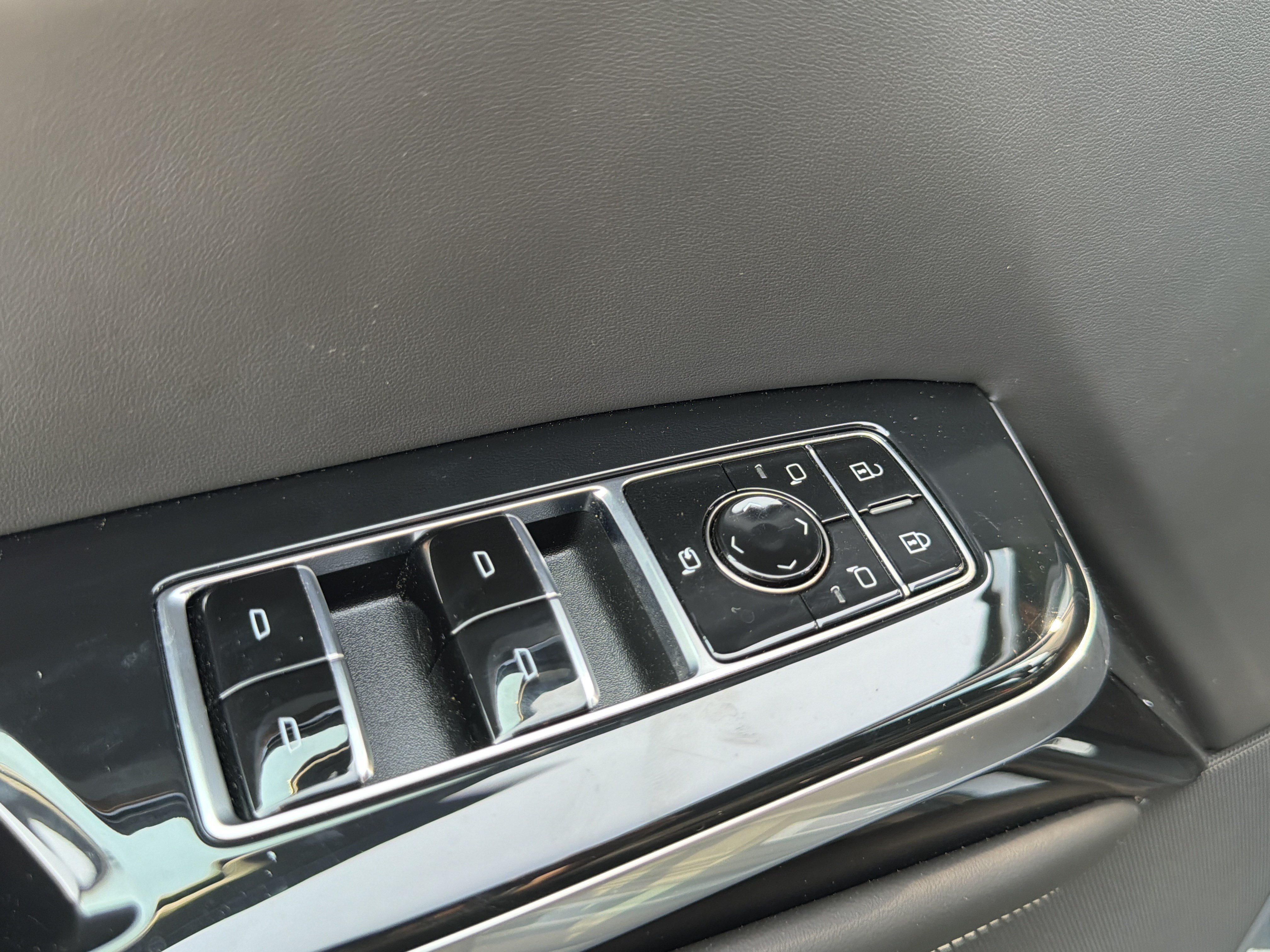 Used 2026 Cadillac Escalade V AWD/4WD image 27