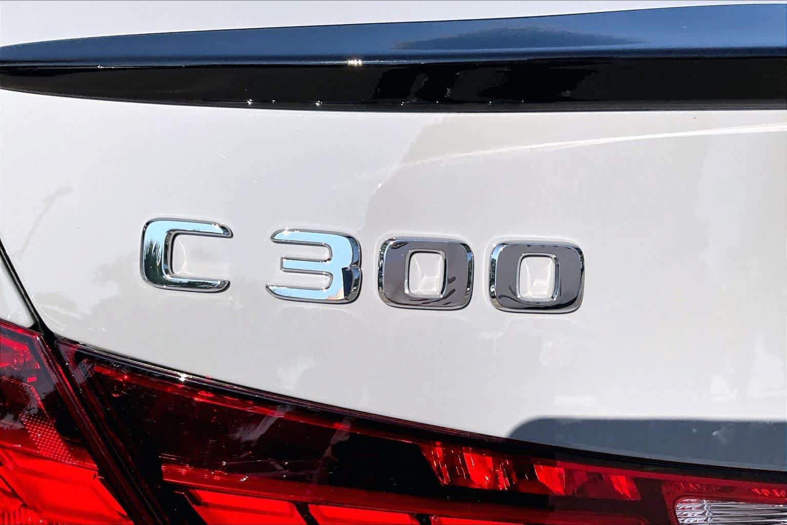 Used 2025 Mercedes-Benz C 300 4MATIC Sedan image 31