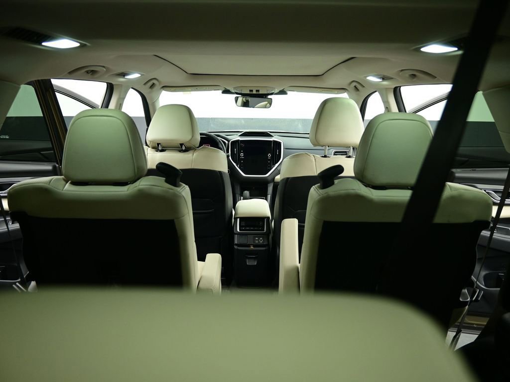 Used 2023 Subaru Ascent Limited w/ Technology Package image 65