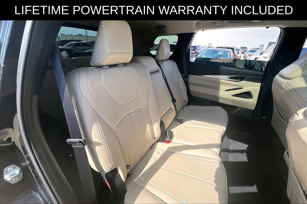 Certified 2023 INFINITI QX60 Luxe w/ Performance Audio Package image 36