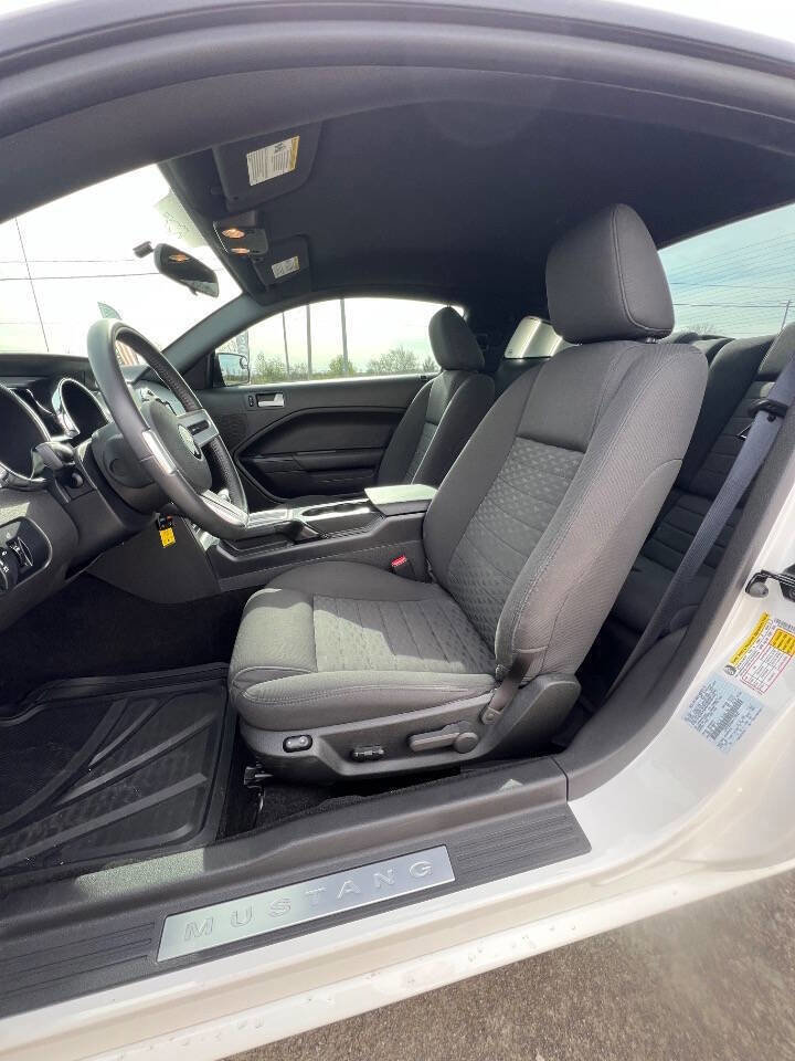 Used 2006 Ford Mustang GT RWD image 11