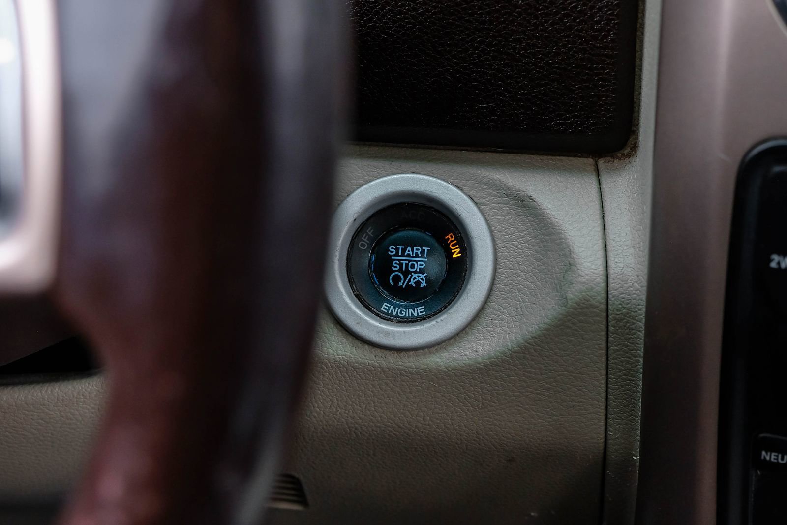 Used 2015 RAM 3500 Laramie Longhorn AWD/4WD image 25