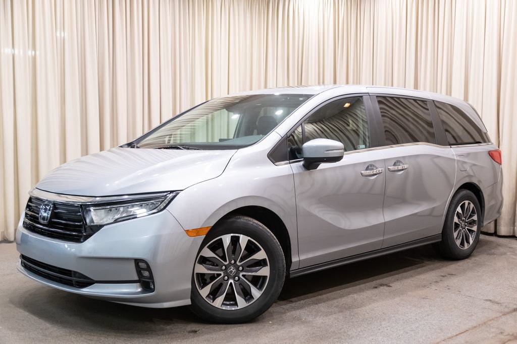 Used 2024 Honda Odyssey EX-L image 2
