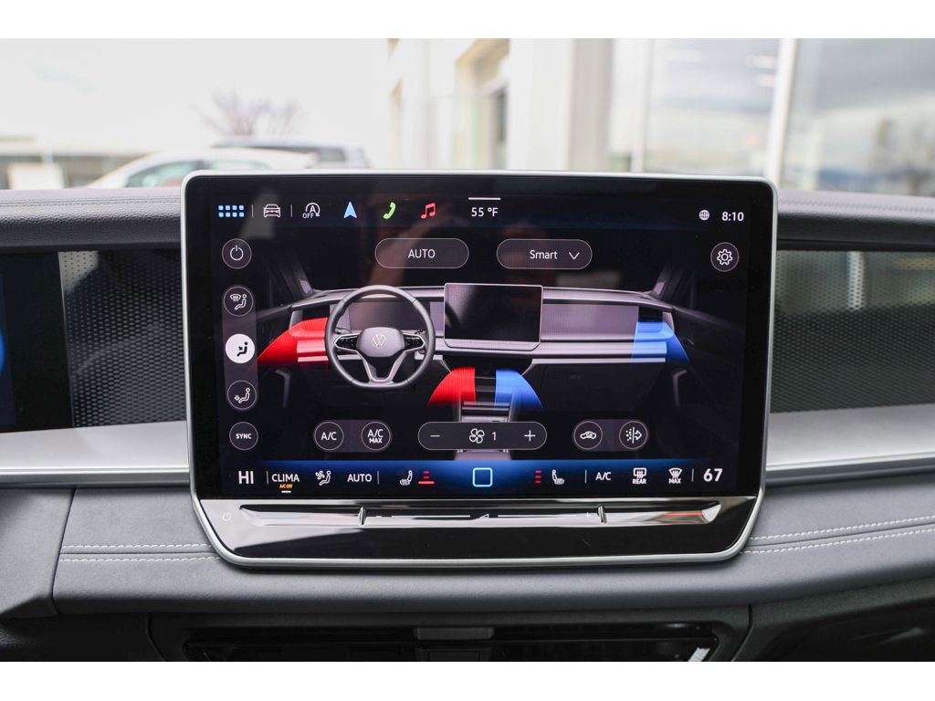 Used 2025 Volkswagen Tiguan SE R-Line image 13