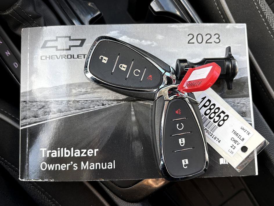 Used 2023 Chevrolet TrailBlazer LT image 29