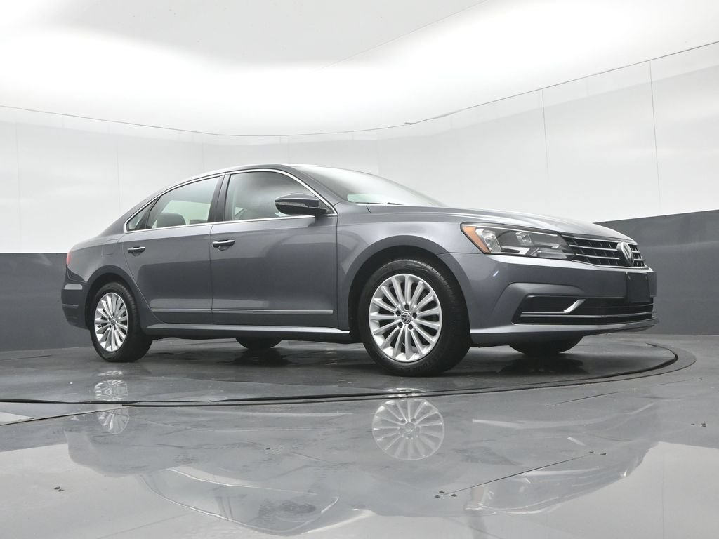 Used 2017 Volkswagen Passat 1.8T SE FWD image 49
