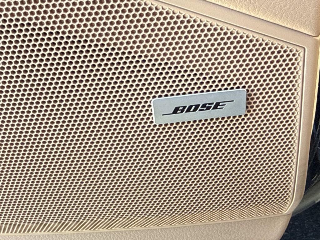 Used 2022 Porsche Cayenne Platinum Edition image 22