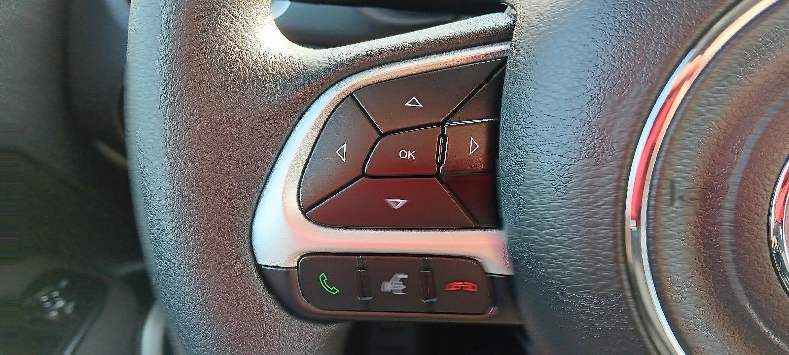 Used 2019 Jeep Renegade Sport image 14