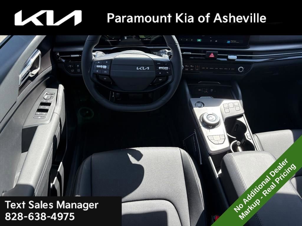 New 2026 Kia Sportage EX image 24