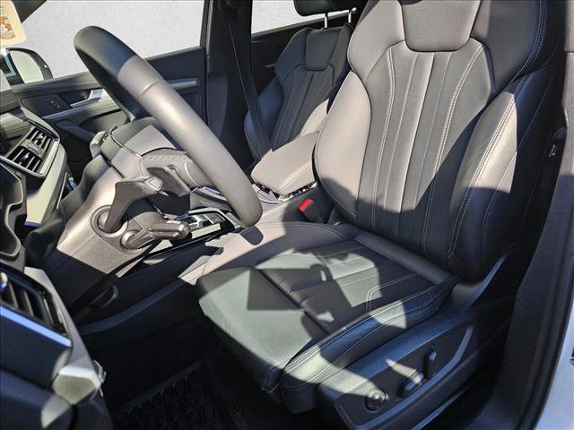 Used 2025 Audi Q5 2.0T Premium w/ Convenience Plus Package AWD/4WD image 22