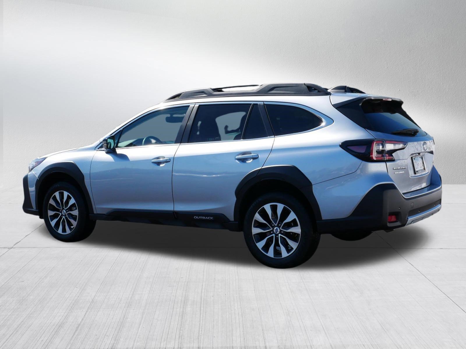 Certified 2025 Subaru Outback Limited image 5