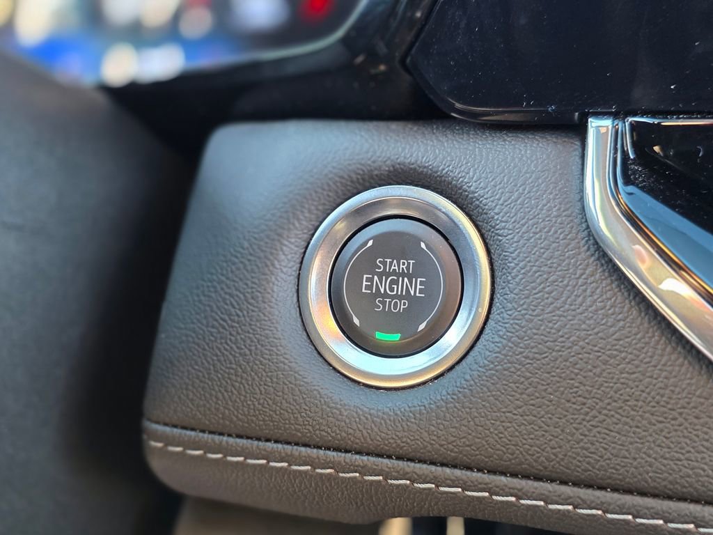 Used 2025 Chevrolet Colorado LT w/ Advanced Trailering Package image 30