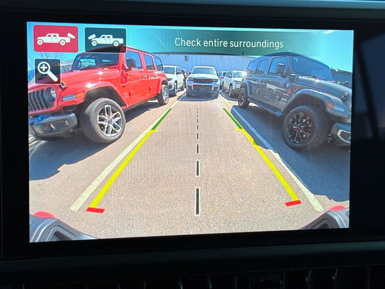 Used 2024 Jeep Gladiator Rubicon AWD/4WD image 20