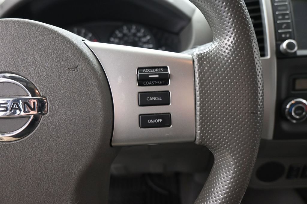 Used 2020 Nissan Frontier SV w/ Midnight Edition Floor Mats RWD image 12