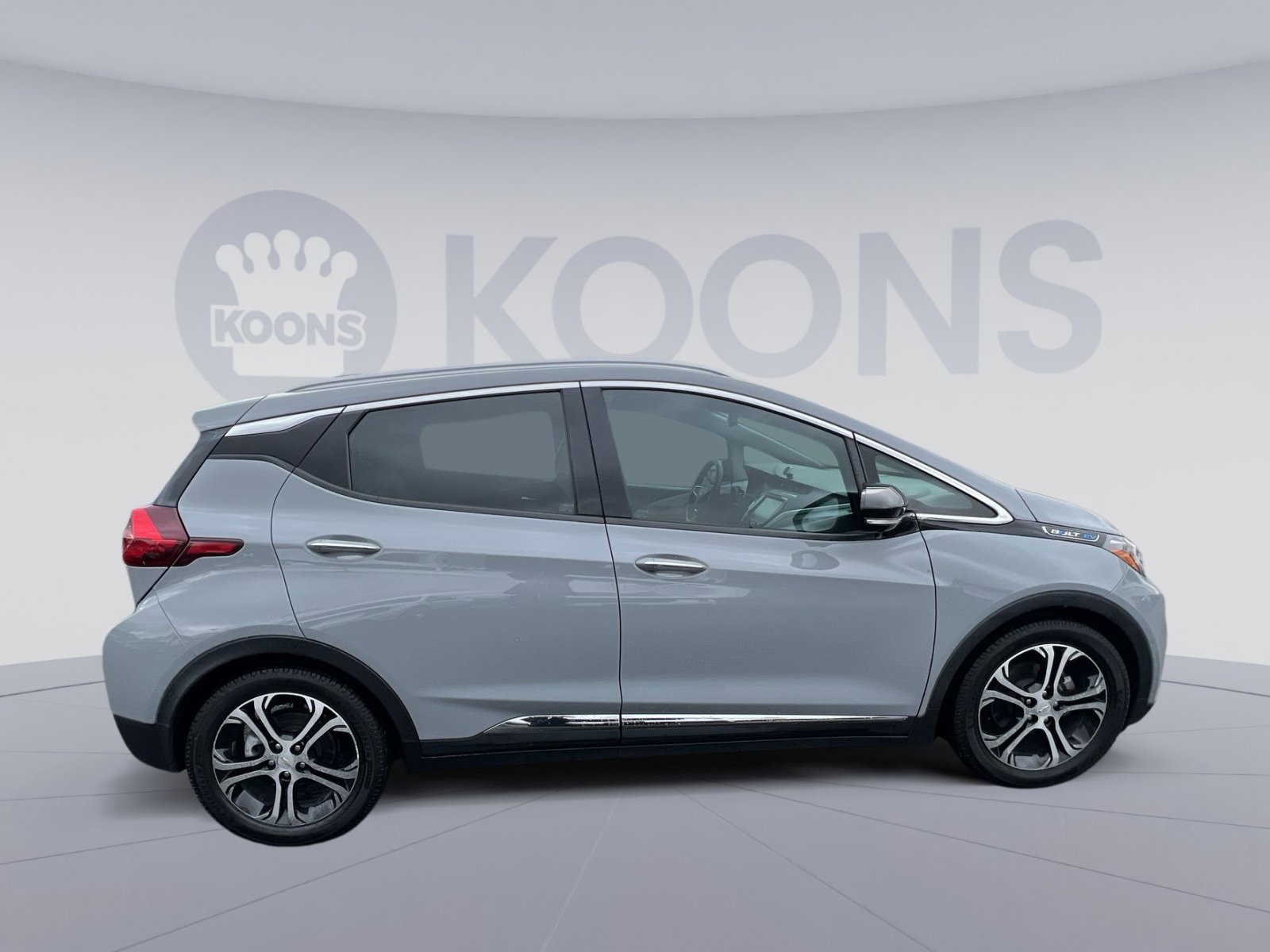 Used 2019 Chevrolet Bolt Premier w/ Infotainment Package image 8