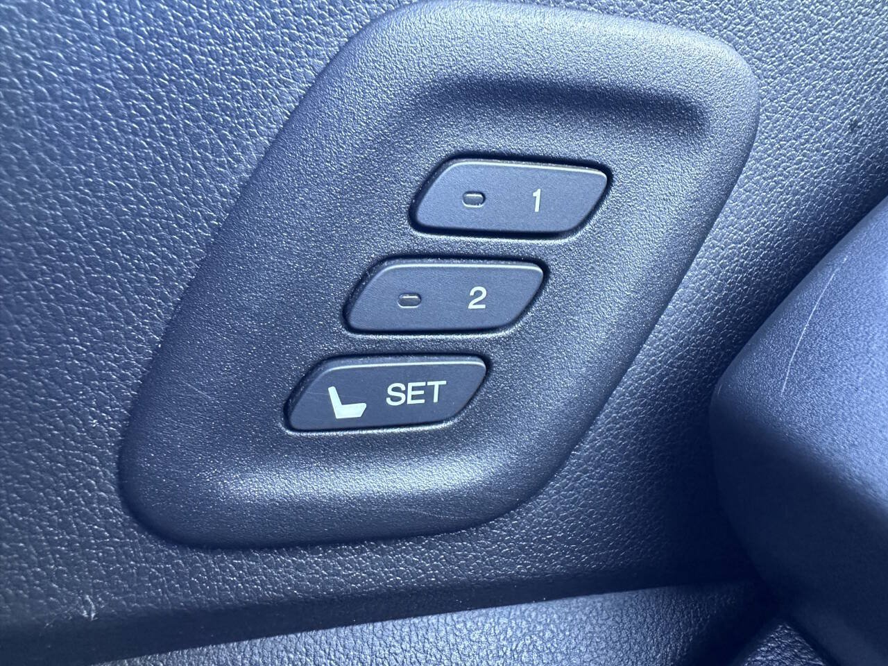 Used 2015 Honda CR-V Touring image 21