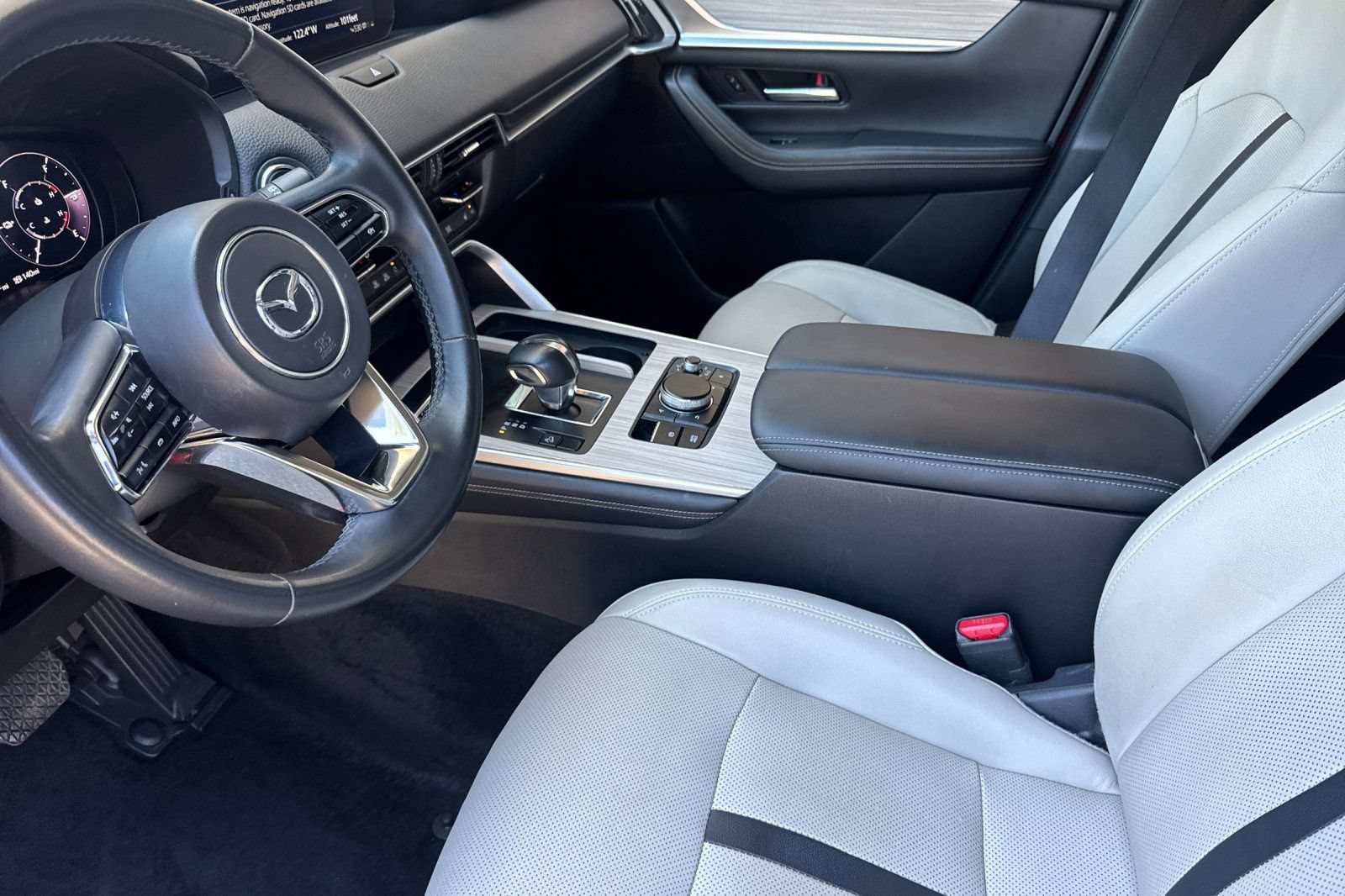 Used 2024 MAZDA CX-90 Plug-In Hybrid w/ Preferred AWD/4WD image 13