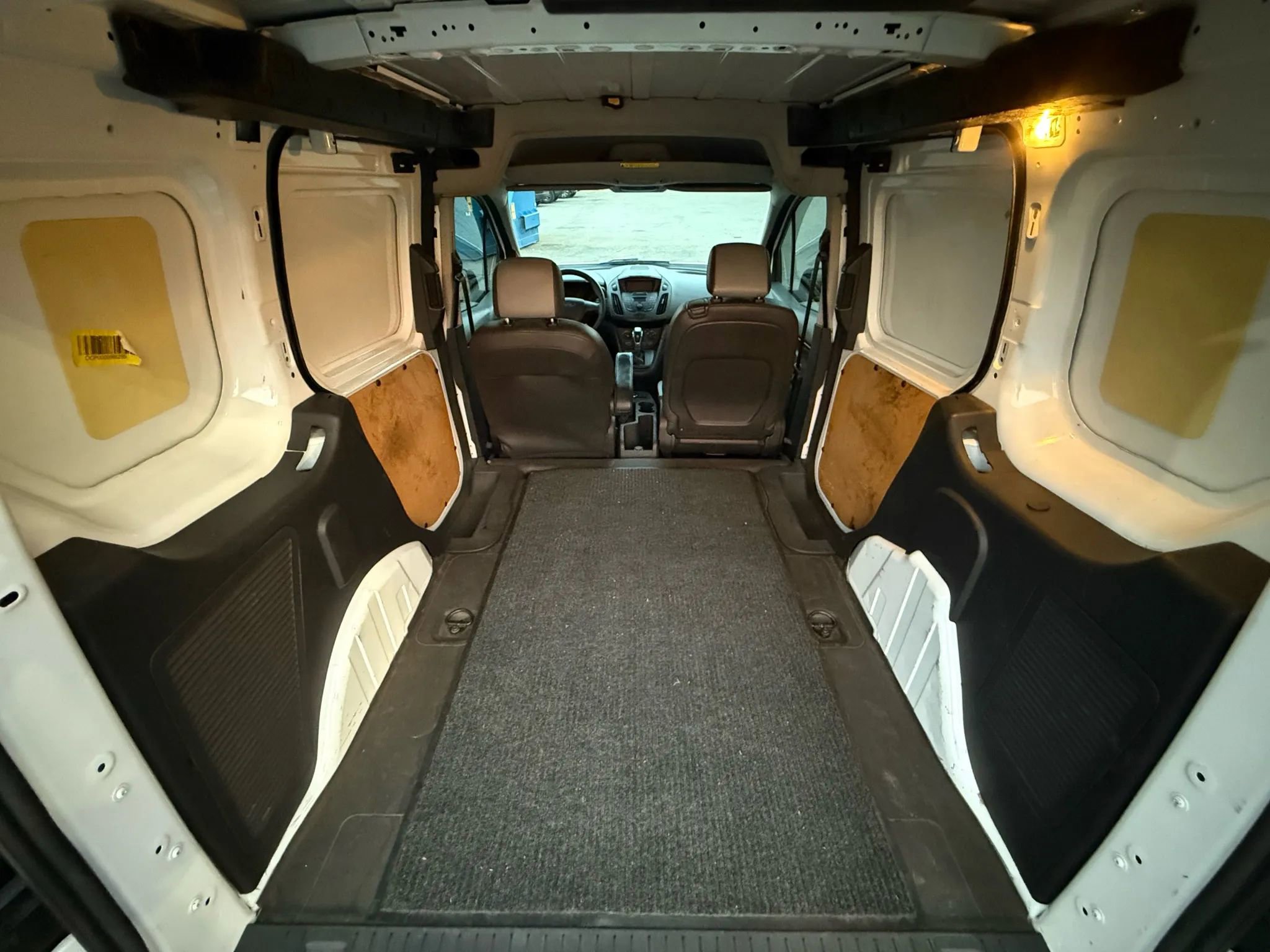 Used 2015 Ford Transit Connect XL image 33
