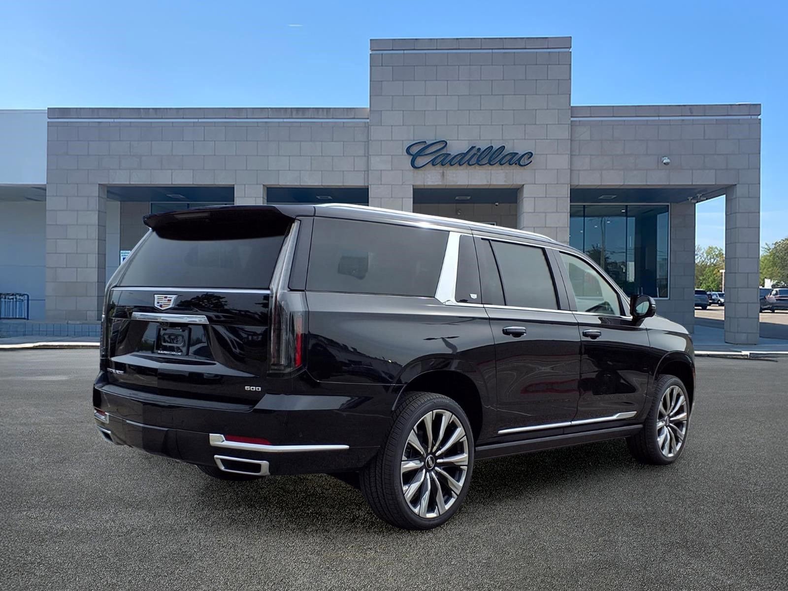 New 2026 Cadillac Escalade ESV Luxury w/ Touring Package AWD/4WD image 4