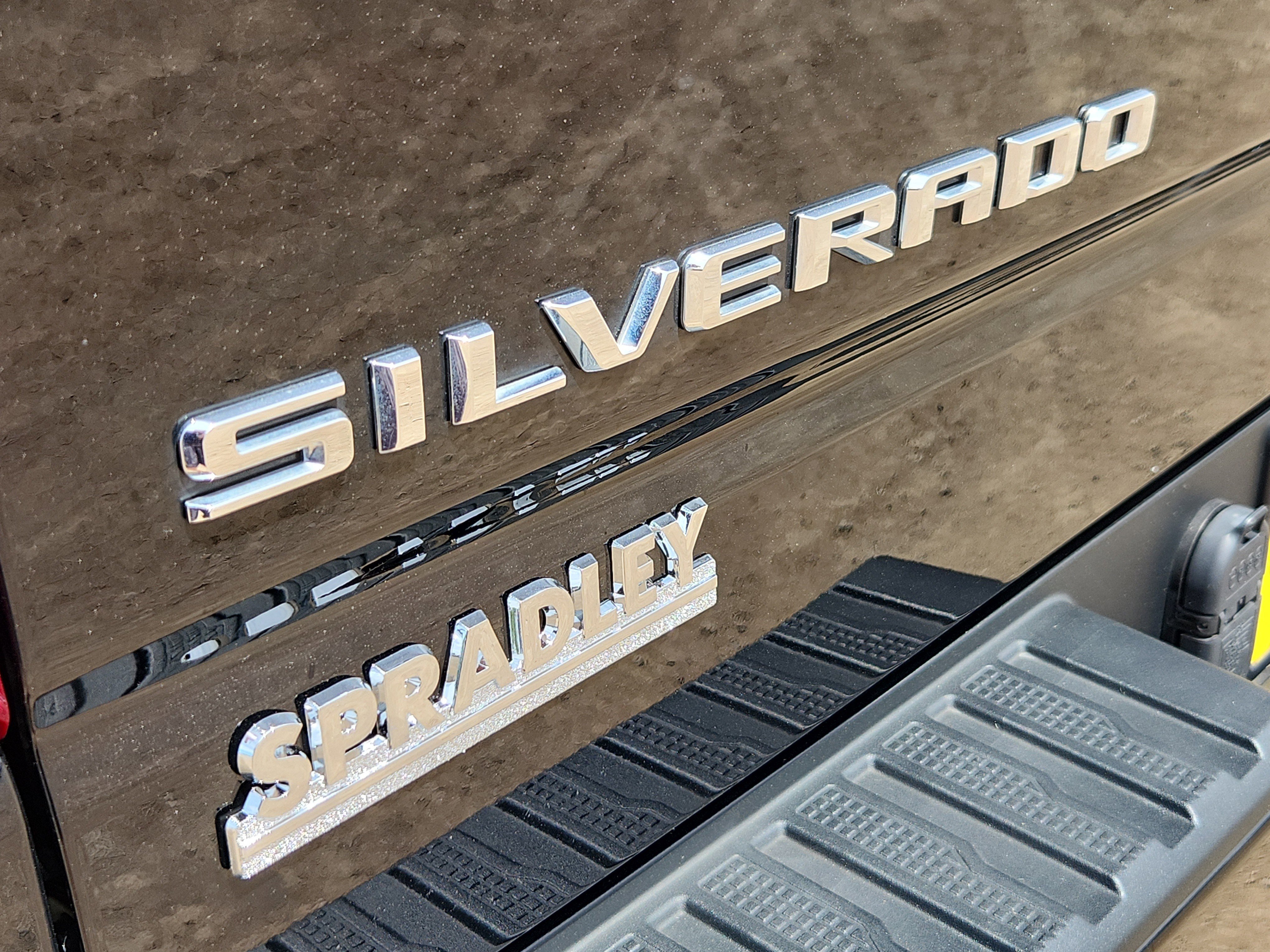 Used 2020 Chevrolet Silverado 1500 LT Trail Boss AWD/4WD image 15
