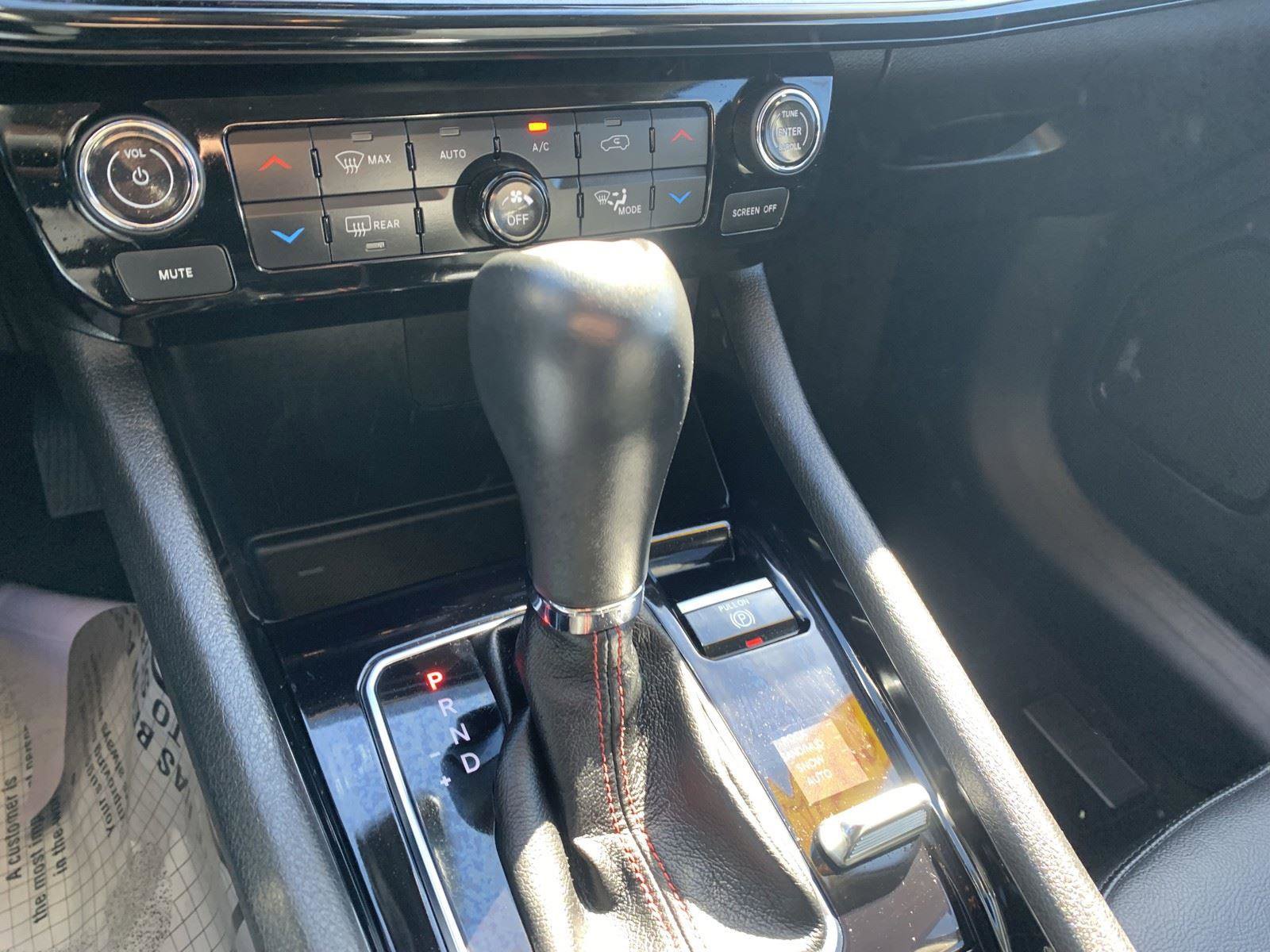 Used 2022 Jeep Compass Trailhawk w/ Trailhawk Convenience Group image 15