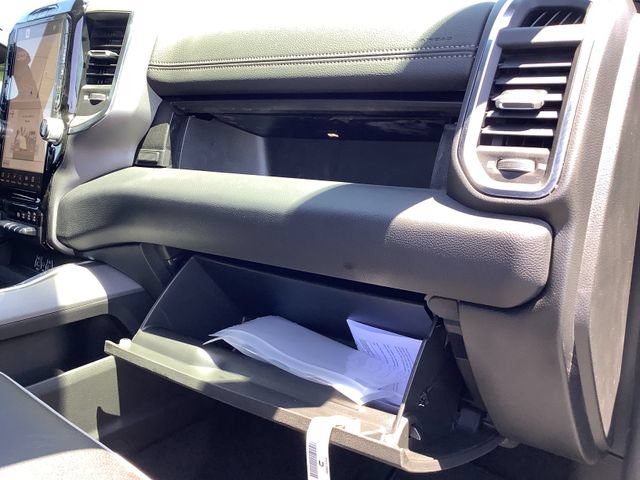 New 2026 RAM 2500 Laramie w/ Night Edition AWD/4WD image 45