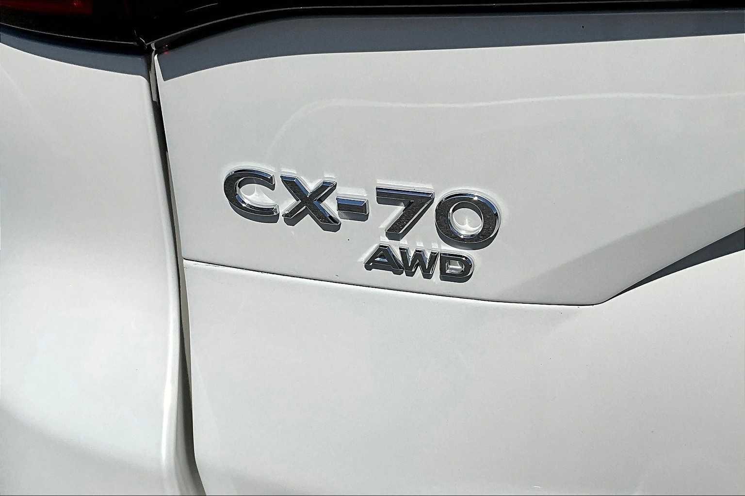Used 2025 MAZDA CX-70 Plug-In Hybrid w/ Premium Pkg image 30