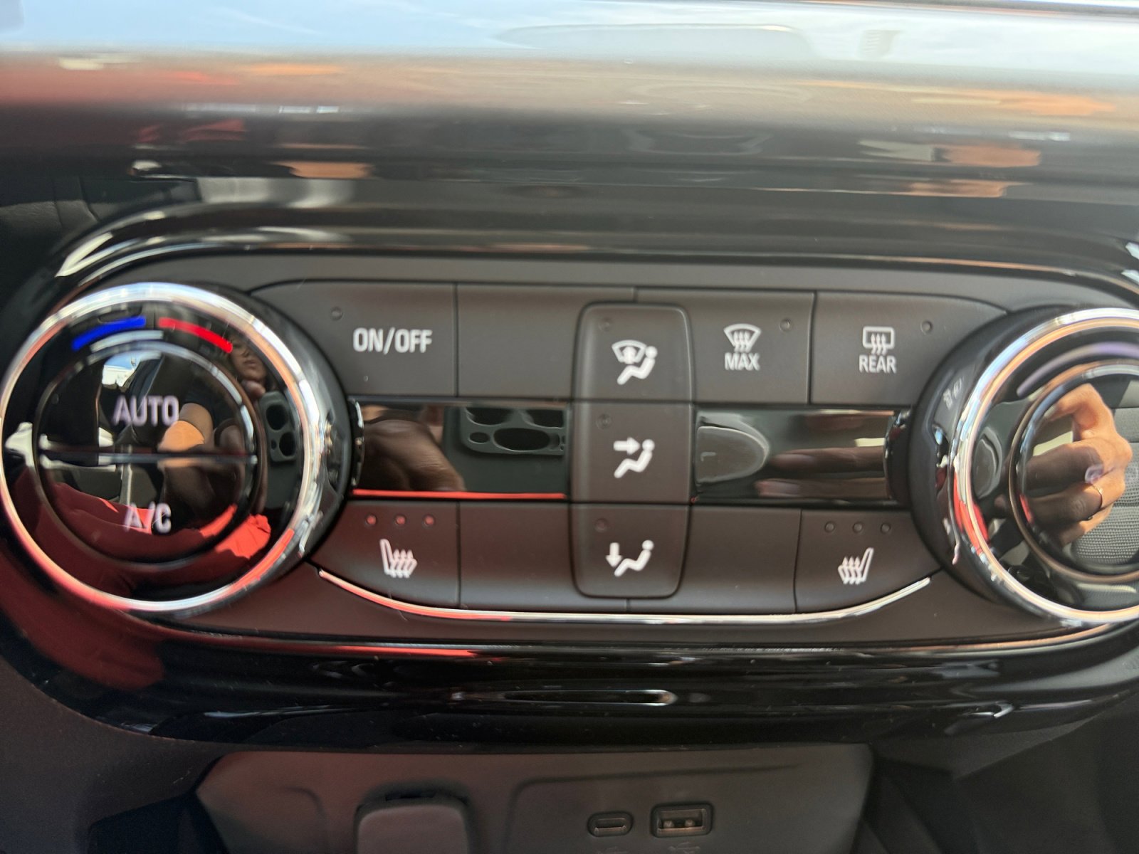 New 2026 Chevrolet Trax LT w/ Driver Confidence Package FWD image 21