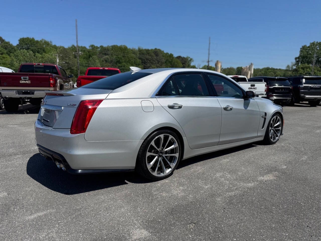 Used 2016 Cadillac CTS V w/ Luxury Package RWD image 8