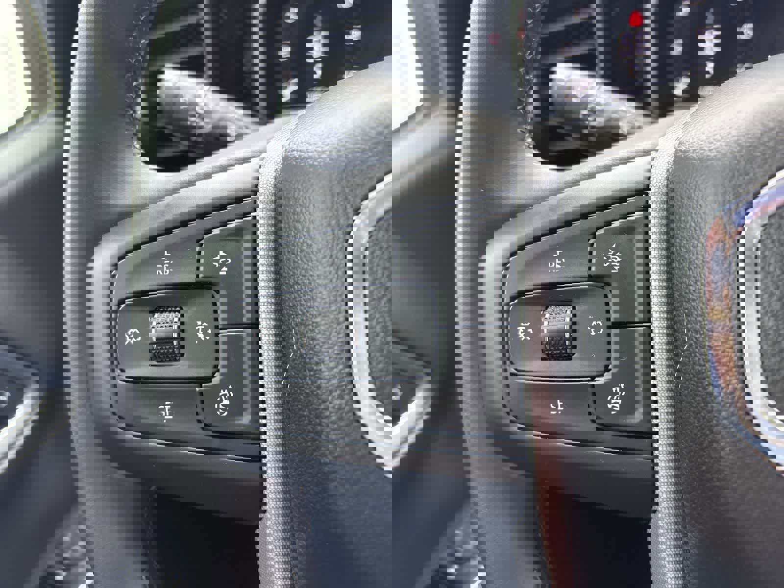 Used 2025 GMC Sierra 1500 Elevation image 40