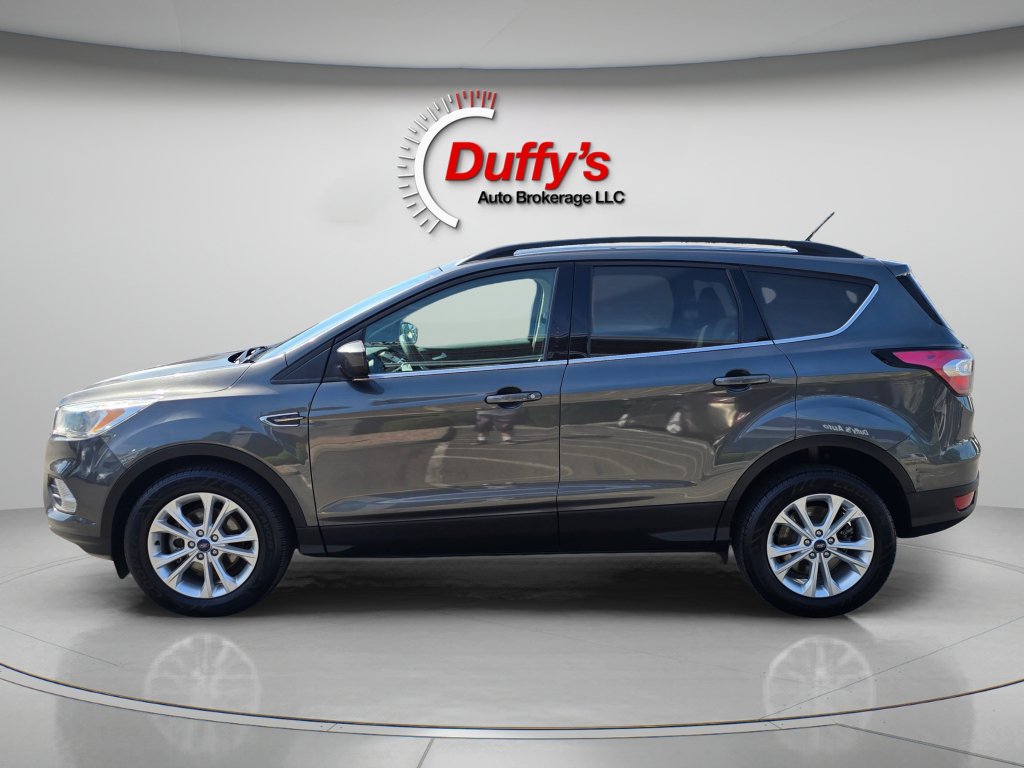 Used 2018 Ford Escape SE FWD image 17